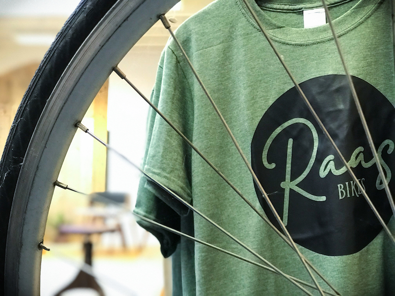 over-raasbikes over-raasbikes